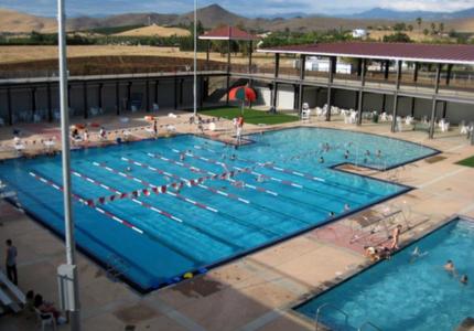 Overview of Lindsay Pool